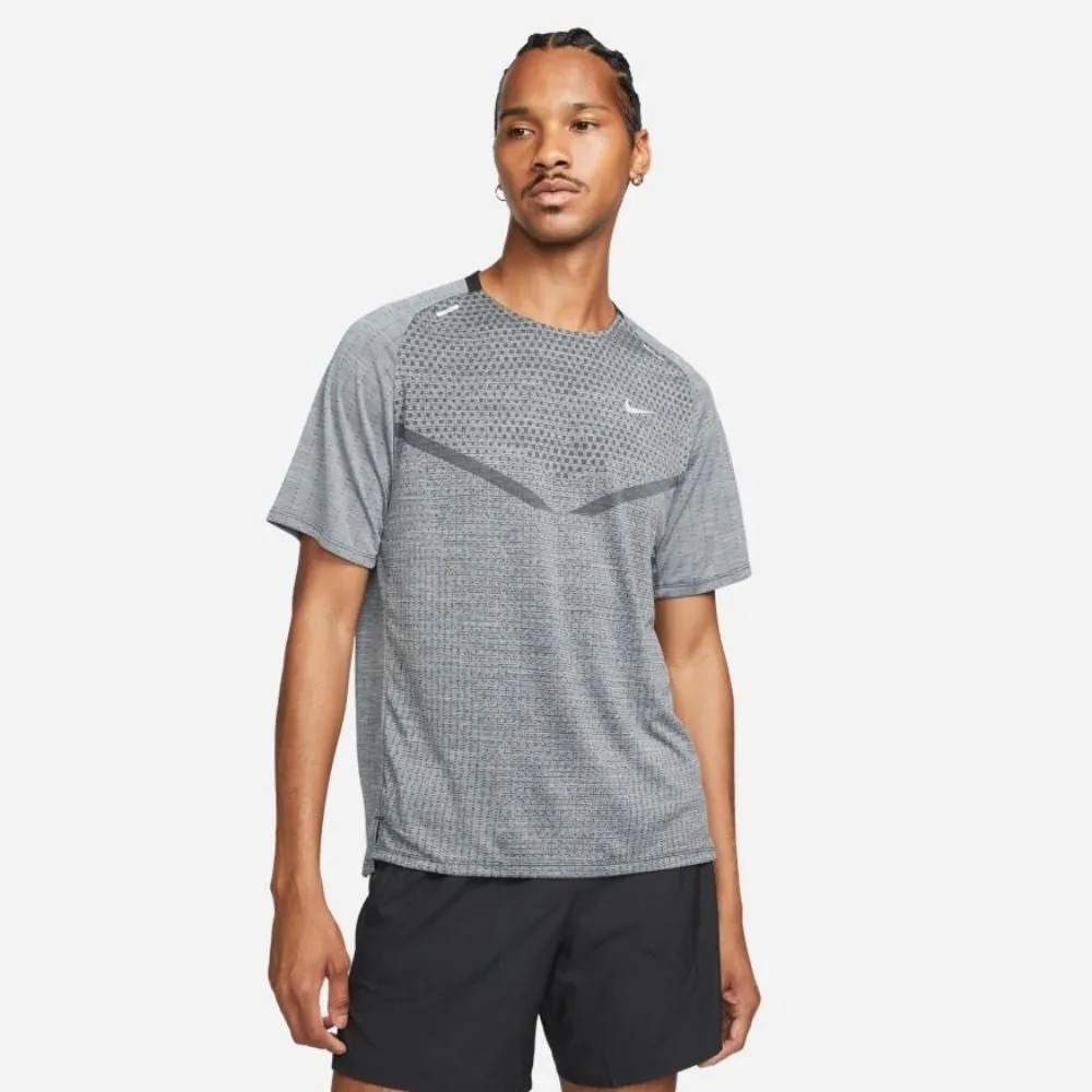 Nike Men's Dri-FIT ADV Techknit Ultra Short Sleeve