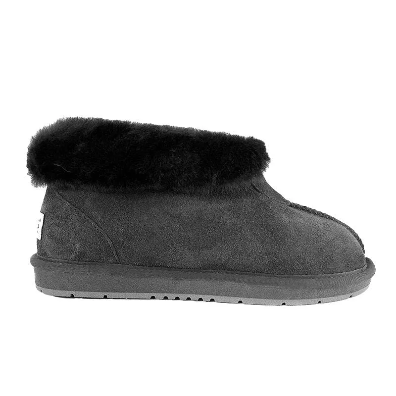 UGG Classic Ankle Slipper