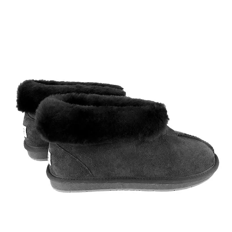 UGG Classic Ankle Slipper