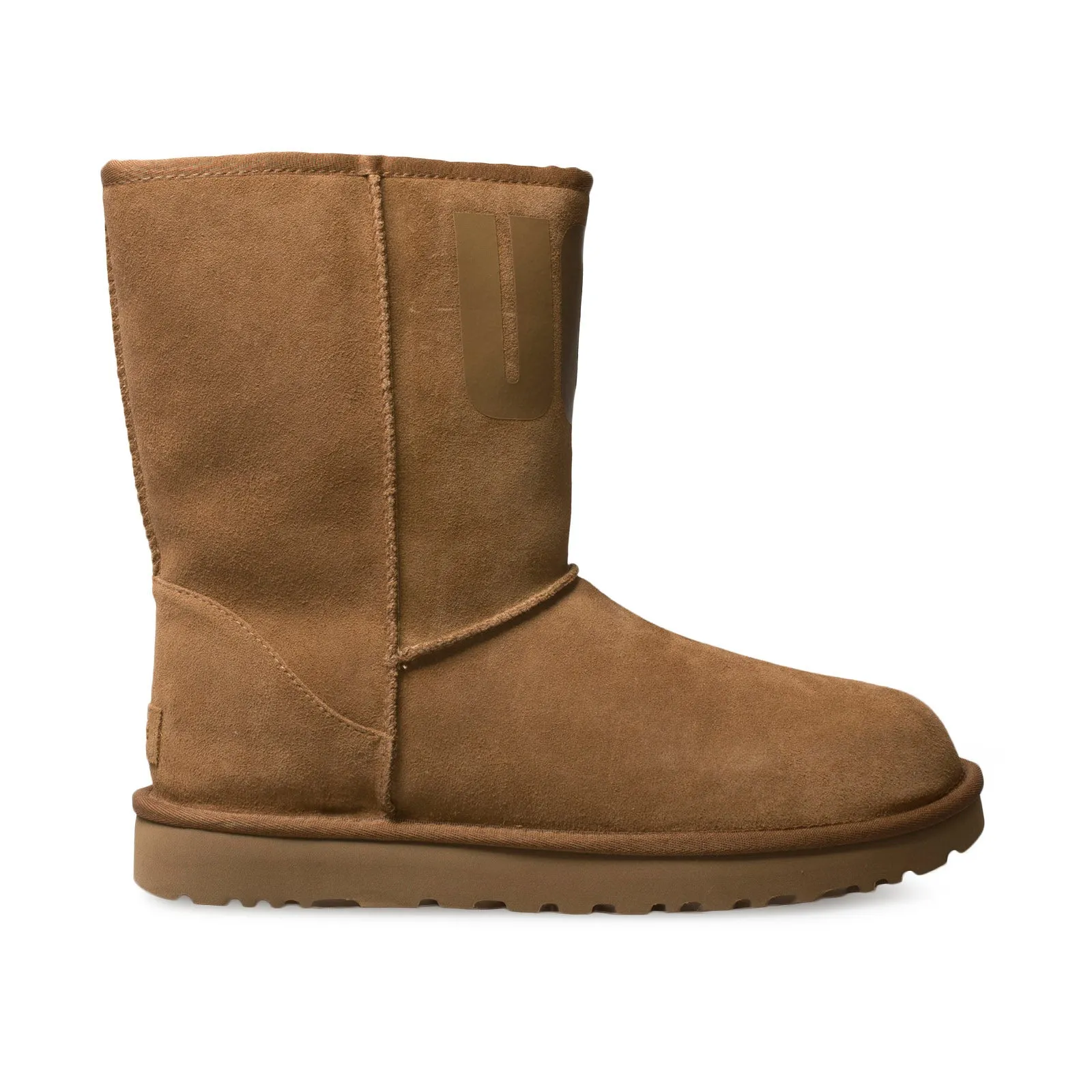 UGG Classic Short UGG Rubber Logo Chestnut Boots - Women's